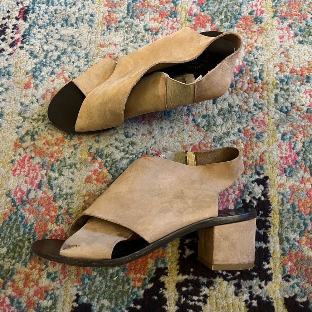 ATP All Tomorrow's Parties Women Block Heel Sandals Peep Toe Tan Size 35/